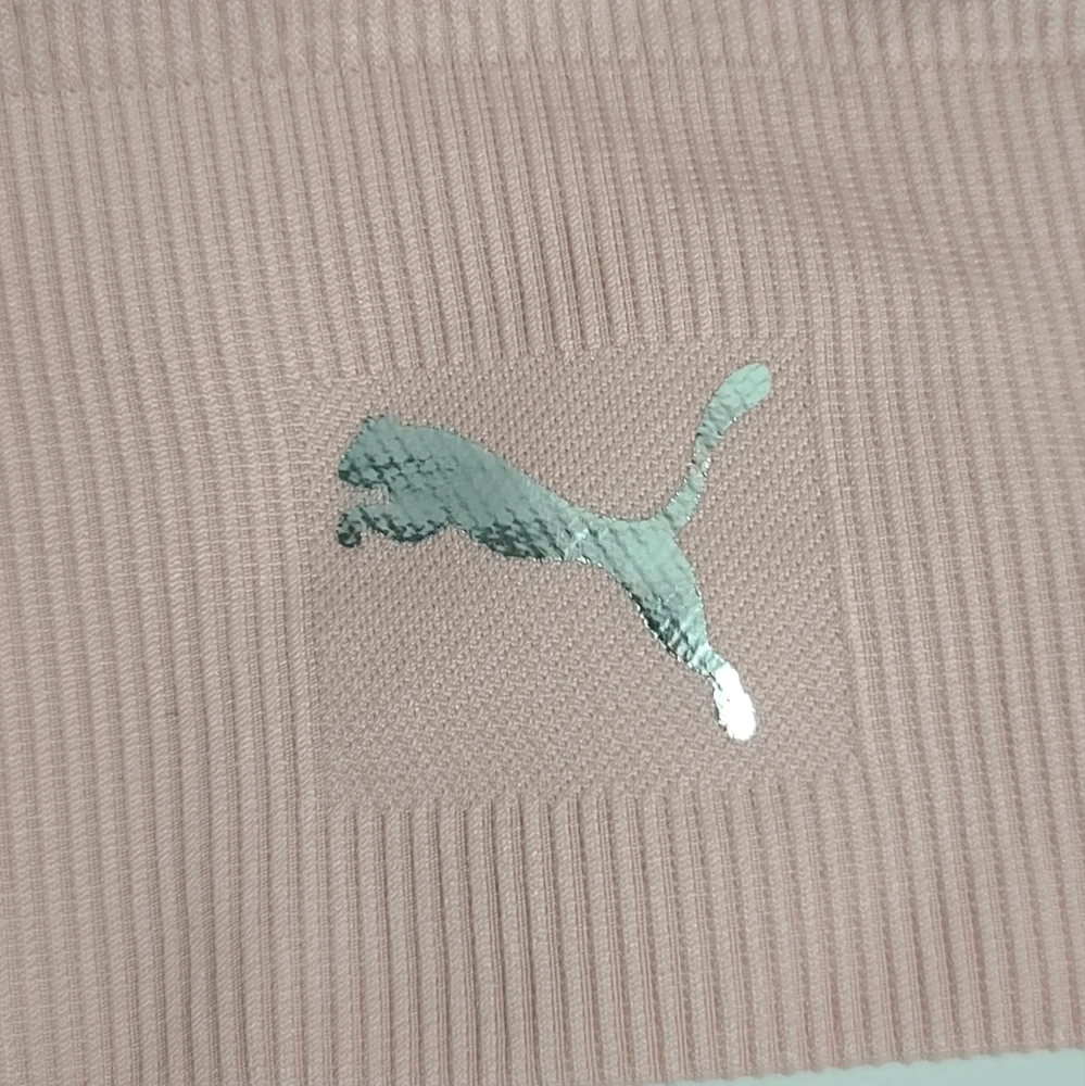 Puma Womens Seamless Sports Bra Light Pink Size Small